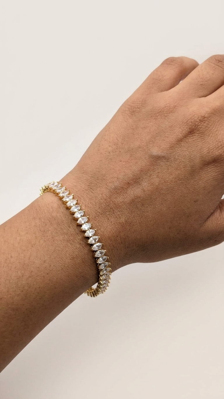 Celeste Pear-Cut Tennis Bracelet