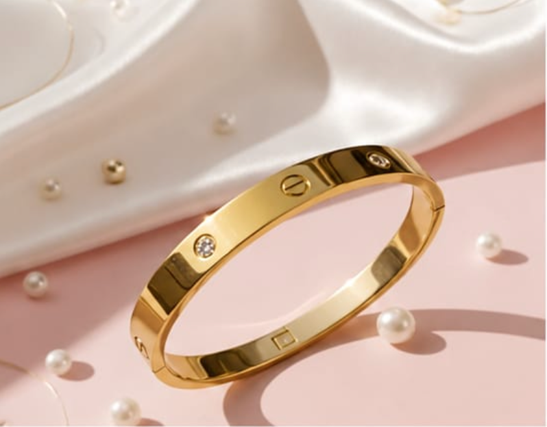 Eterna Love Crystal Bangle