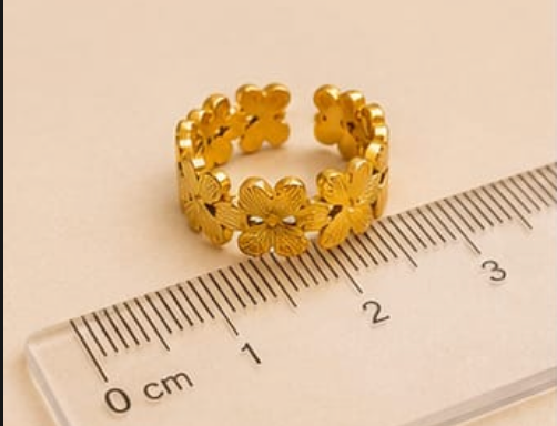 Golden Daisy Adjustable Ring