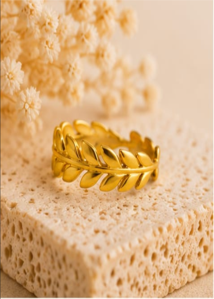Golden Laurel Leaf Band Ring