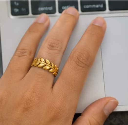 Golden Laurel Leaf Band Ring