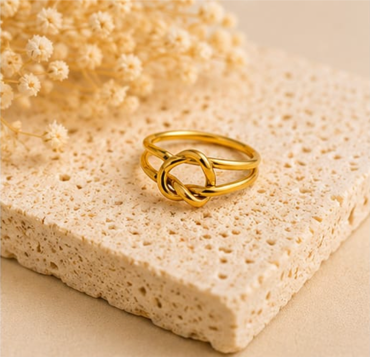 Golden Knot Ring