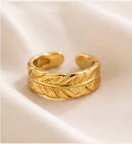 Nature-Inspired Gold Feather Ring