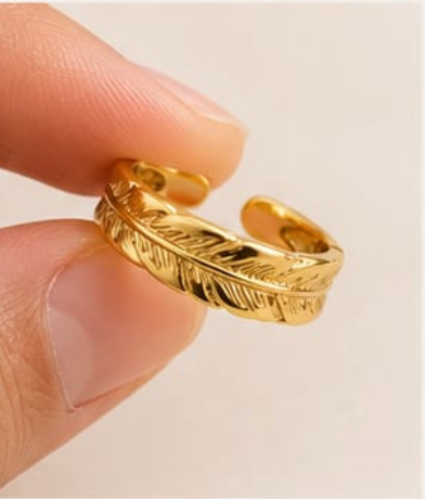 Nature-Inspired Gold Feather Ring