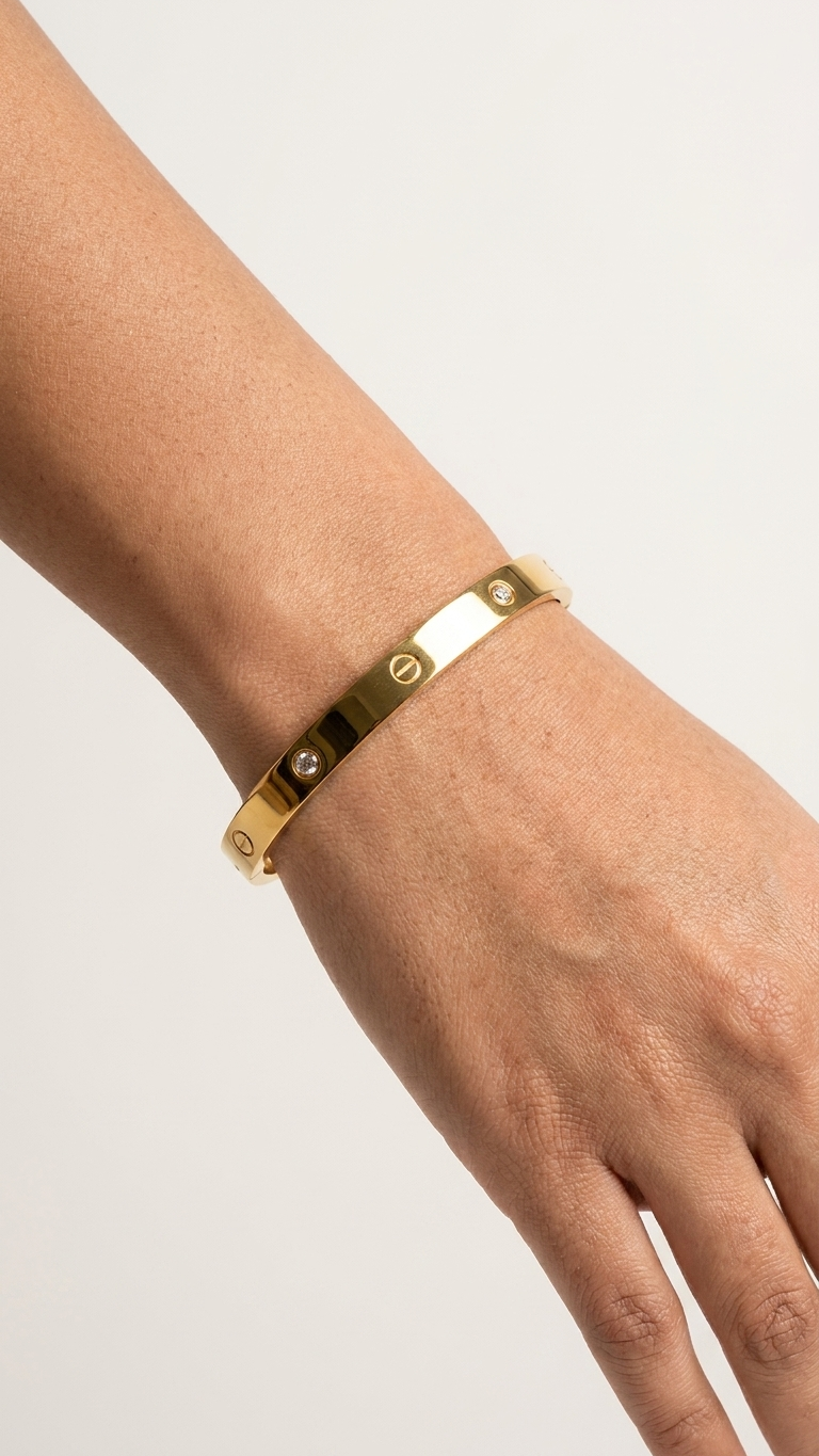 Eterna Love Crystal Bangle